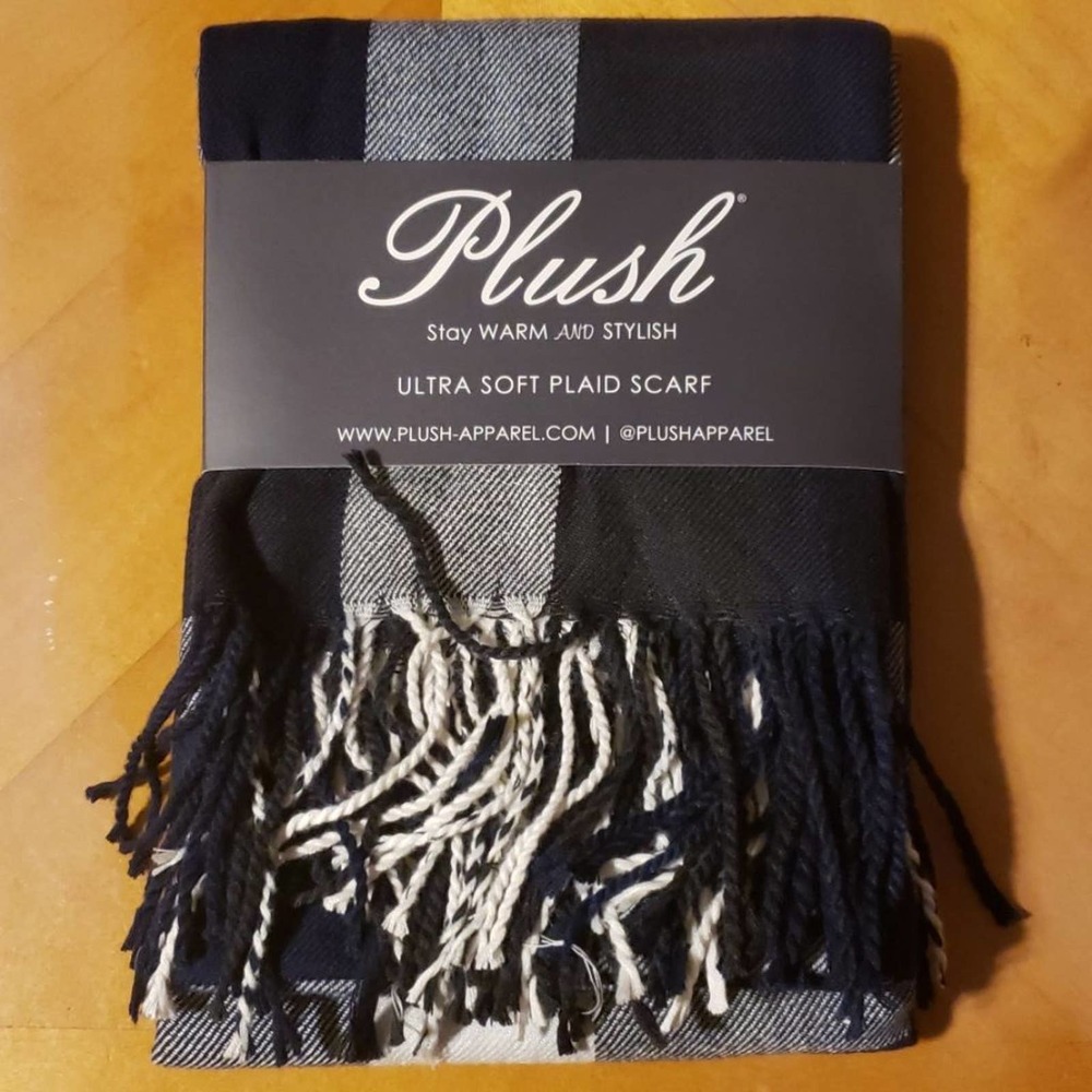 Plush Ultra Soft Plaid Scarf